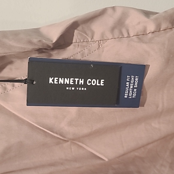 Kenneth Cole Dark Clay Techni-Cole Cargo Shorts, Size 42 - Picture 2 of 8